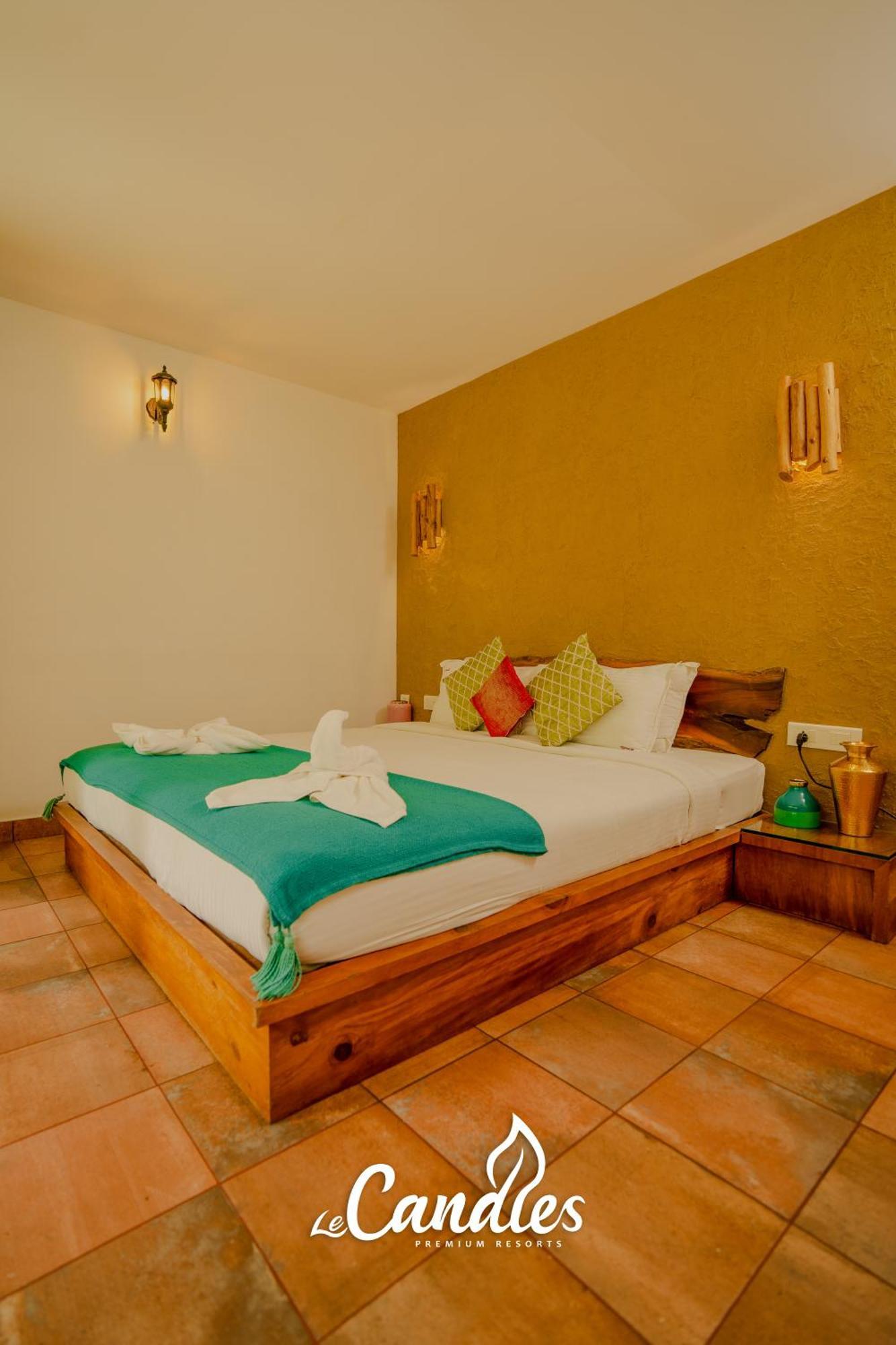 Le Candles Resort Kozhikode Exteriör bild