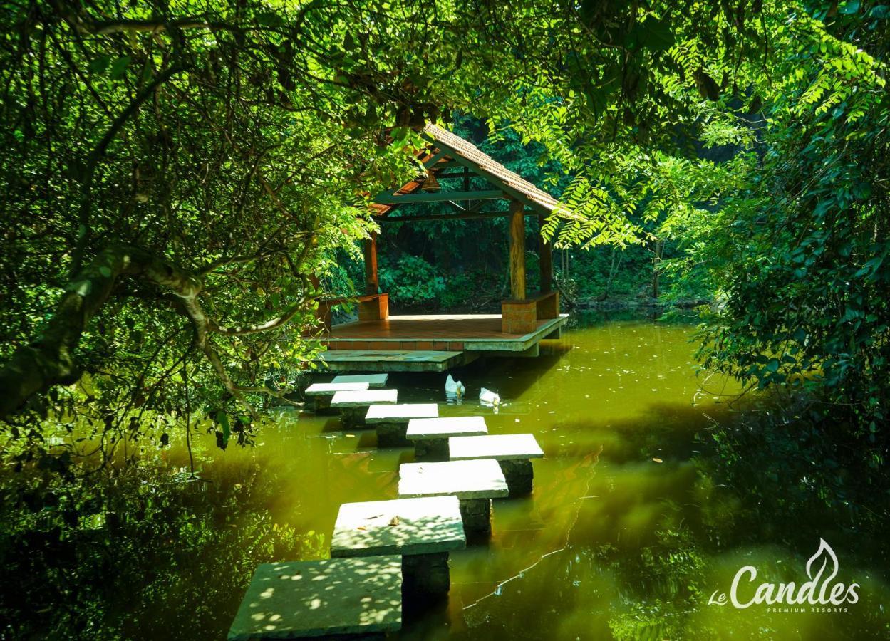Le Candles Resort Kozhikode Exteriör bild